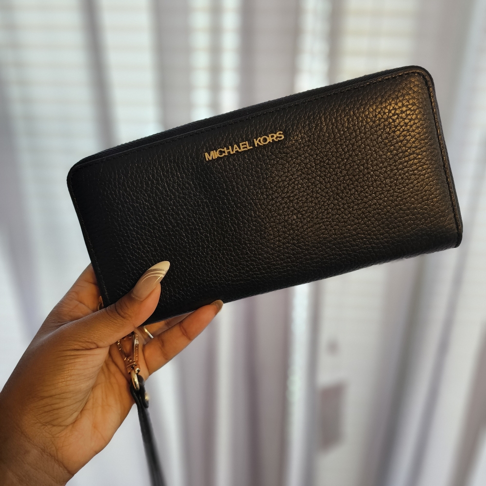 Michael Kors Pebbled Black Wallet